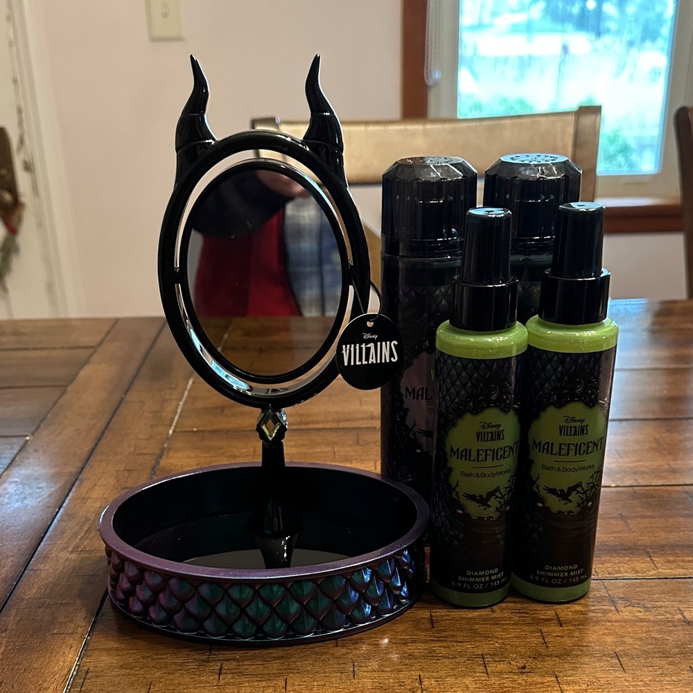 Bath & Body Works Disney Villains Maleficent Black and Green Bath & Body Set